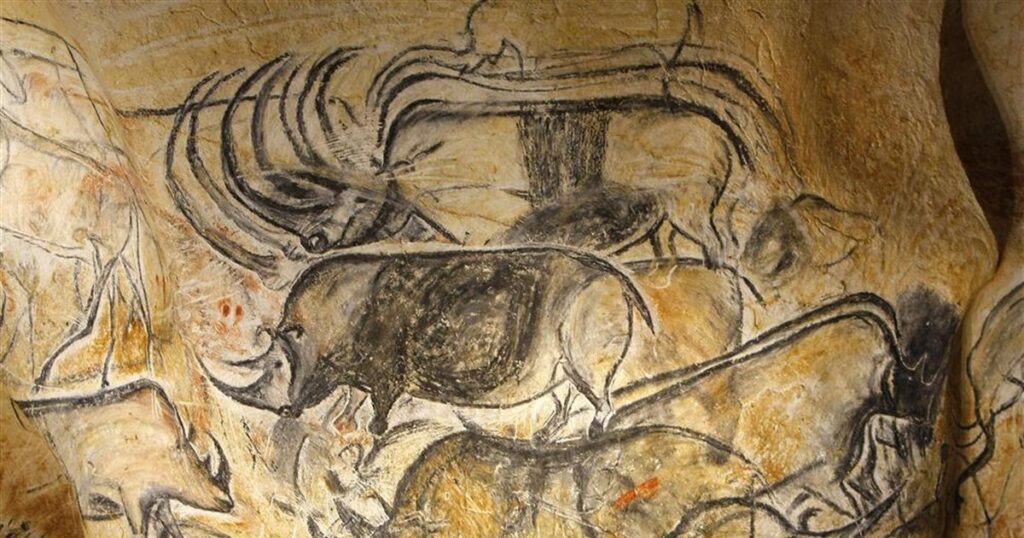 Pintura de rinocerontes. Cueva de Chauvet (30000 a. C.).